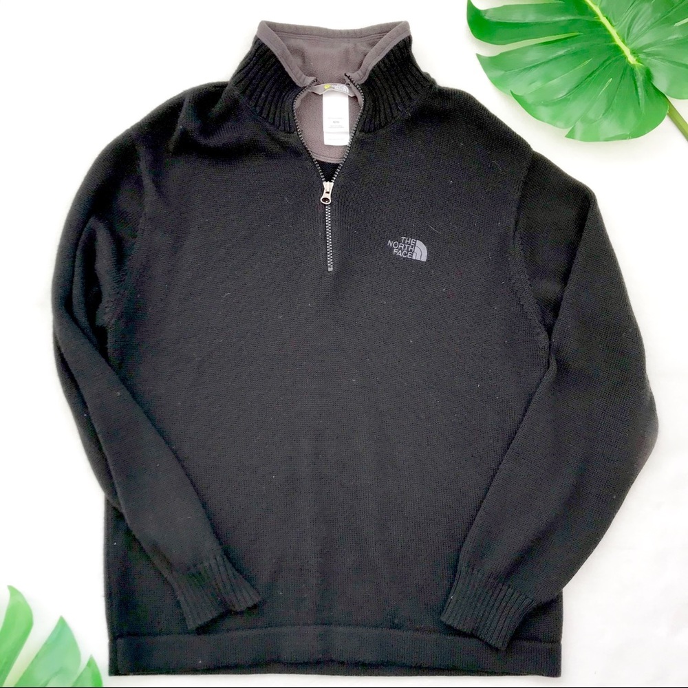 Men’s North Face half zip pullover black sweater